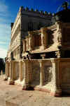 fontana_piazza_perugia.jpeg (13359 byte)